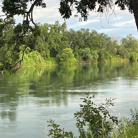 Three Bedroom River Access ردينغ، كاليفورنيا المظهر الخارجي الصورة